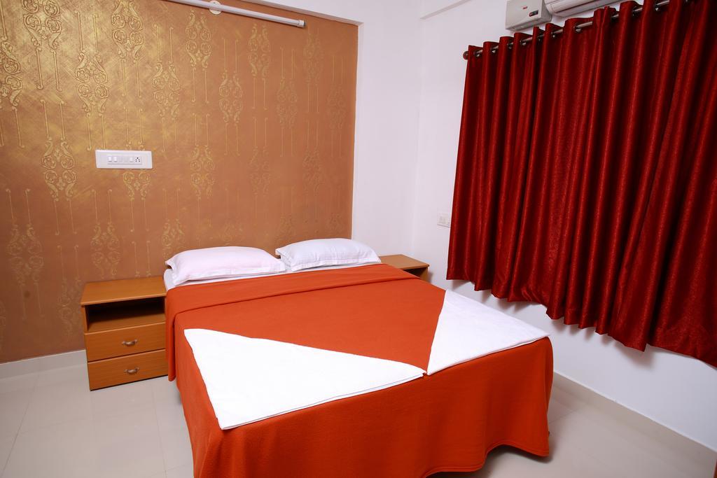 Phils' Residency & Banquets Hotel Kochi Bilik gambar