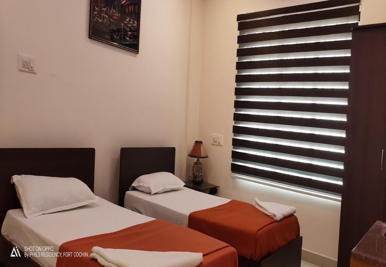 Phils' Residency & Banquets Hotel Kochi Luaran gambar