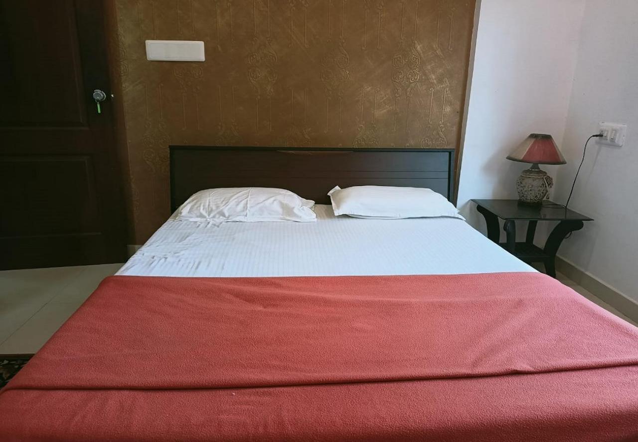 Phils' Residency & Banquets Hotel Kochi Luaran gambar