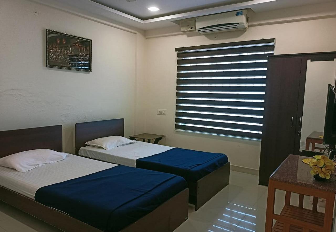 Phils' Residency & Banquets Hotel Kochi Luaran gambar