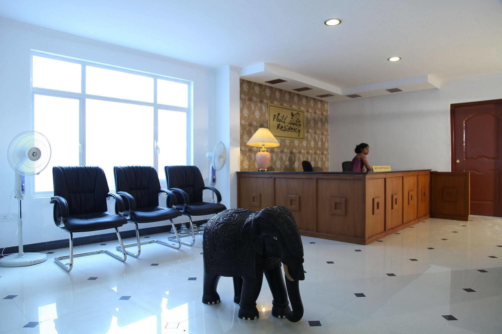 Phils' Residency & Banquets Hotel Kochi Luaran gambar